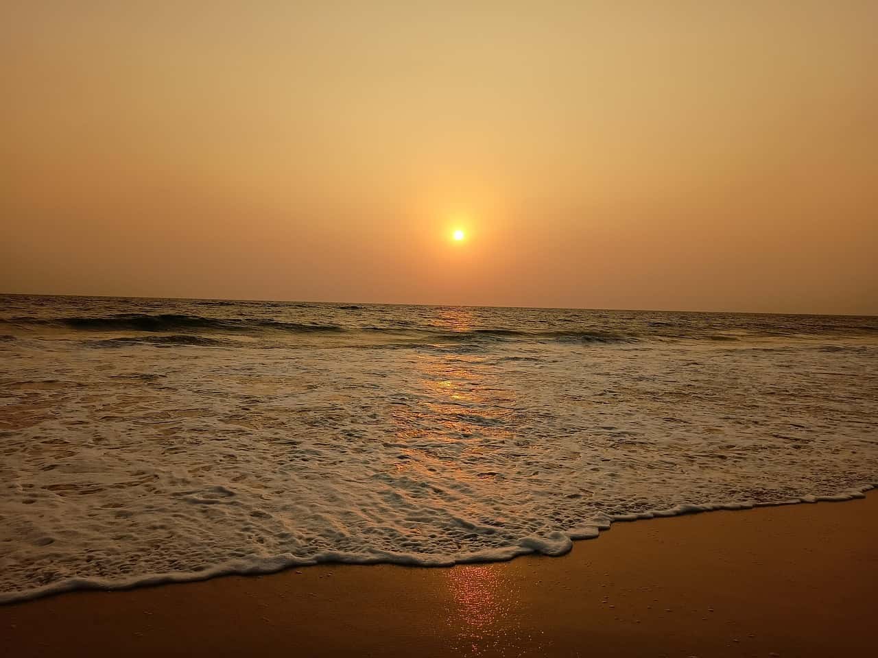 Calangute beach : Queen of Beaches in Goa in Goa
