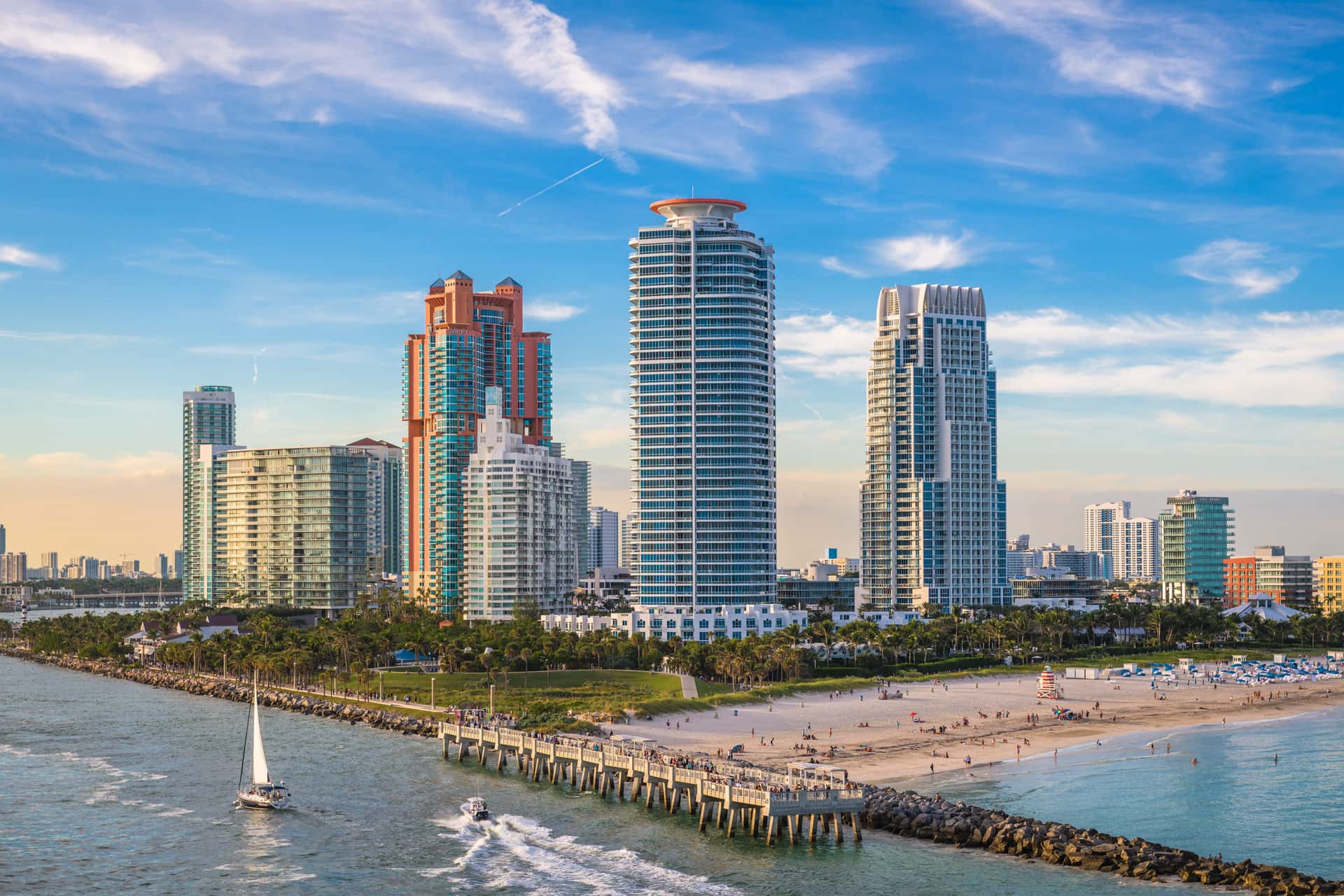 Visit the iconic Miami Beach in Las Vegas Luxury Hotel Deals