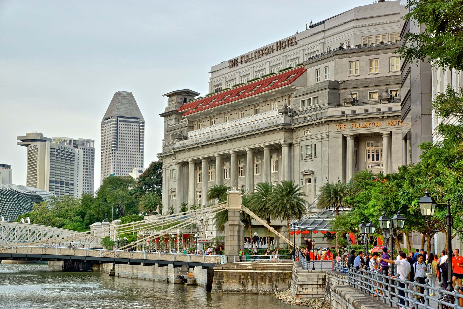 Fullerton Building in Singapore Honeymoon Tours