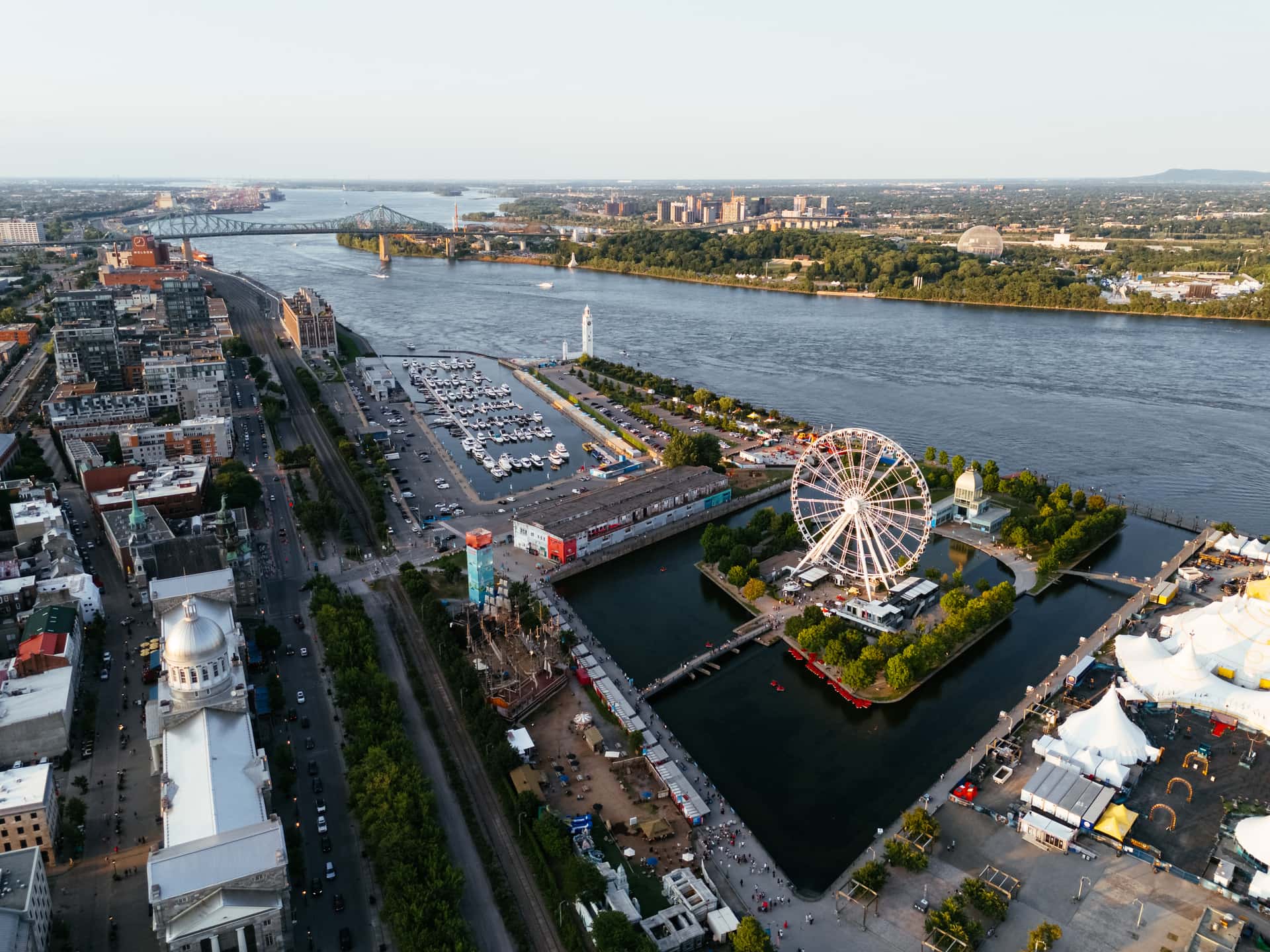 Montreal City Tour in Canada