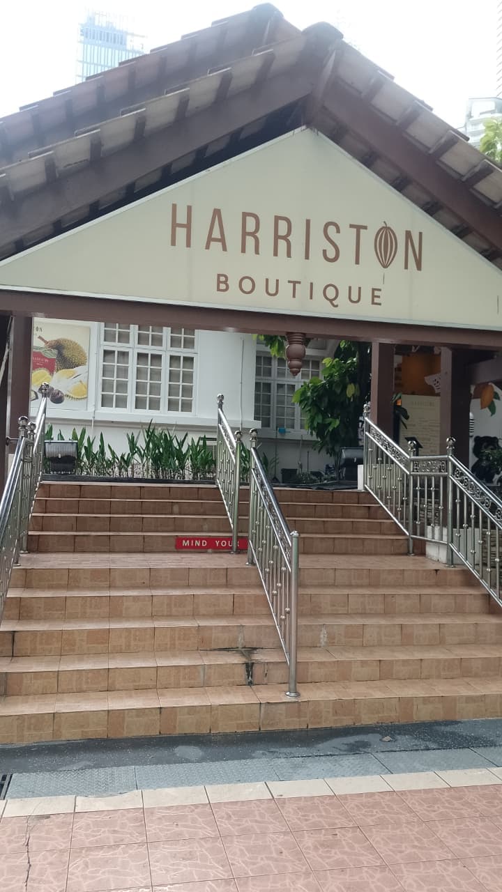 Cocoa Boutique 1