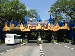 Safari World 1