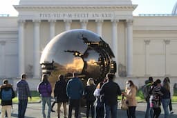 Vatican Museum 