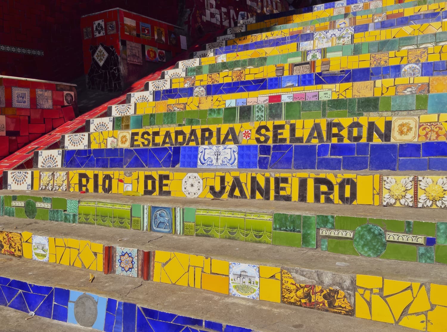 Escadaria Selaron public steps