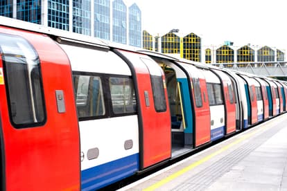 Travel on the London Metro