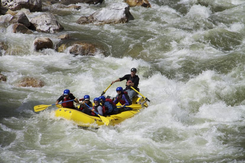 Experience Thrilling Rafting
