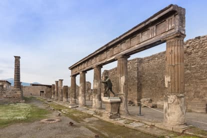 Pompeii and Capri Island Day Trip