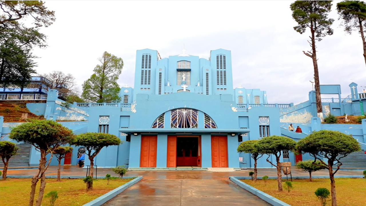Cathedral Of Marry And Ward's Lake