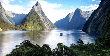 Best Time to Visit New Zealand + Exclusive New Zealand Tour Deals by Flamingo Transworld