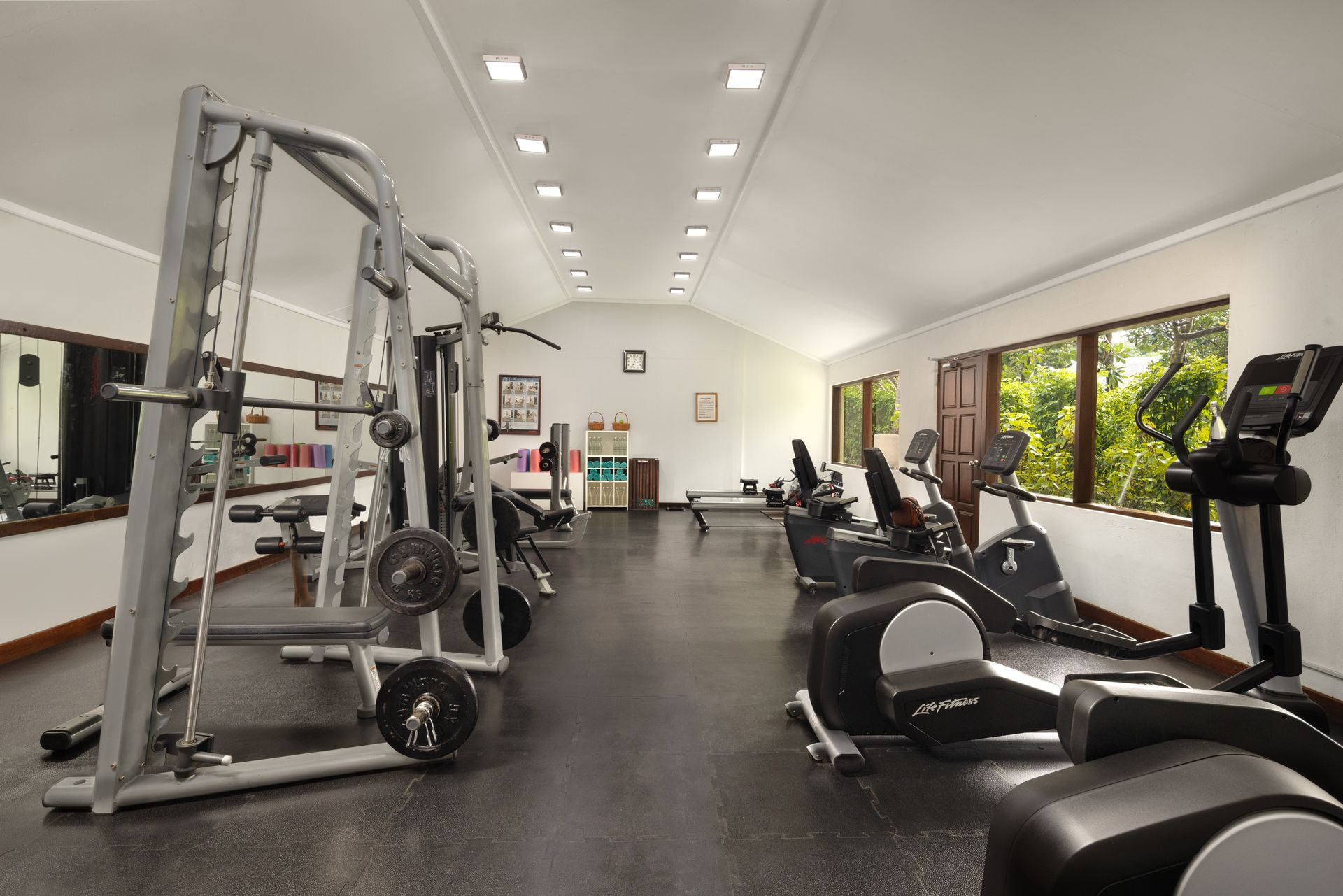 Adaaran Select Hudhuran Fushi Gym
