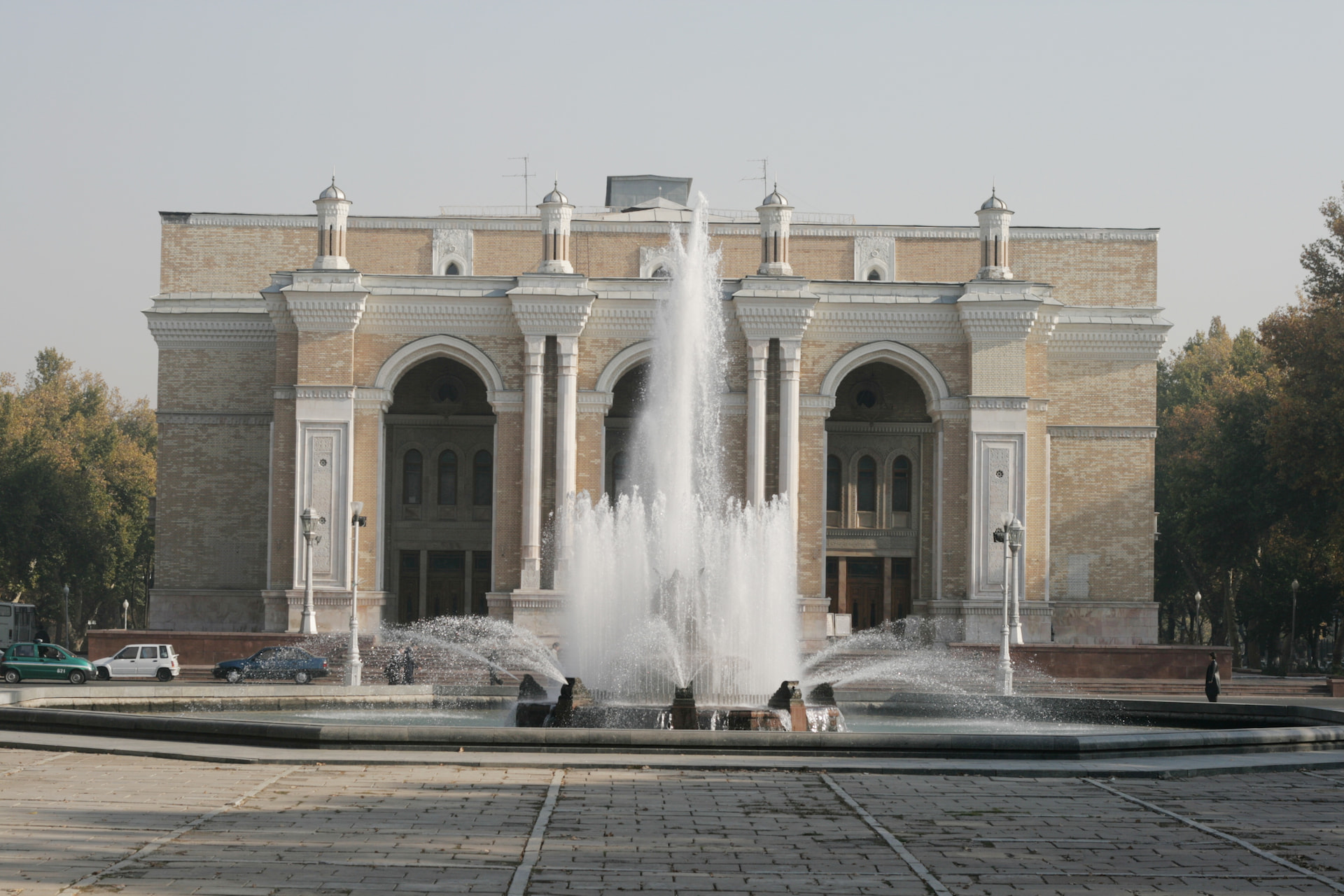 Alisher Navoi State Academic Bolshoi Theatre
