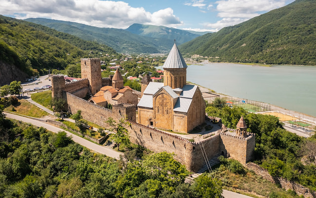 ananuri fortress complex 1