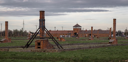 Auschwitz 2
