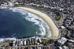 Bondi Beach Overview 