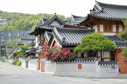Bukchon Hanok Village