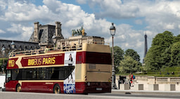 Hop On Off Bus Of Paris