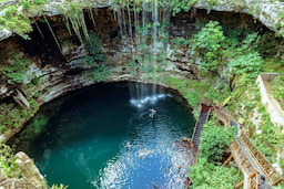 Chichen Itza, Cenote & Valladolid Tour