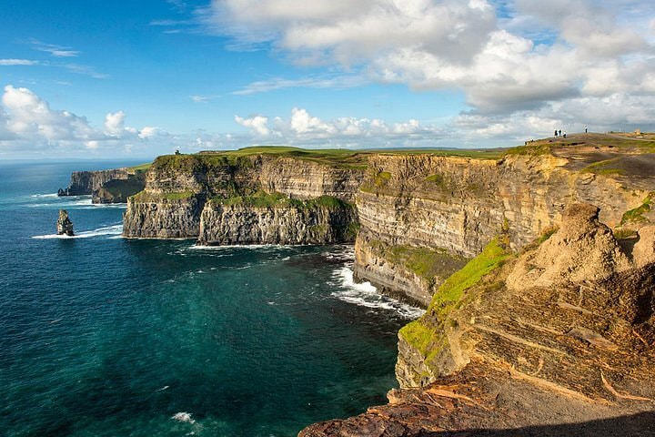 Cliffs of Moher Tour Including Wild Atlantic Way and Galway City from Dublin