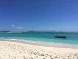 Day trip to Mer D'Emeraude Sea