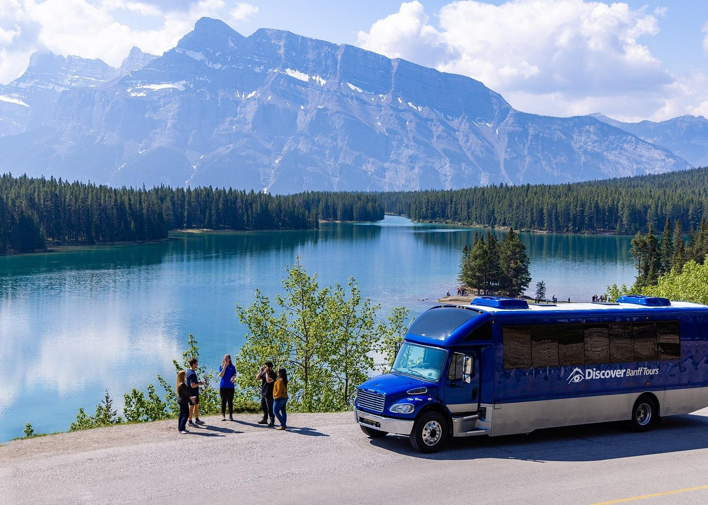 Discover Banff and Its Wildlife