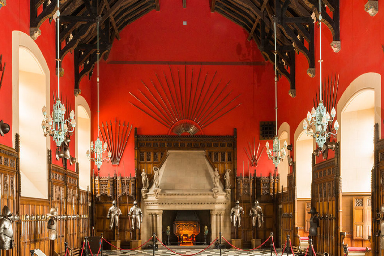 Edinburg Castle (Inside)