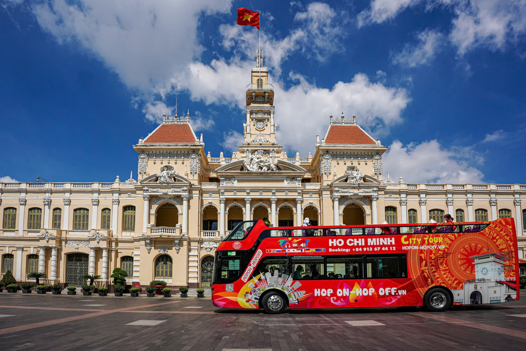 Hop On Hop Off Bus Tour Saigon