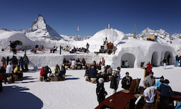 Iglu Dorf Zermat Iglubar