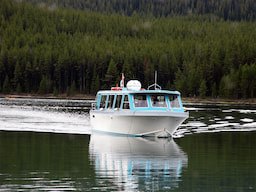 Maligne Lake Cruise