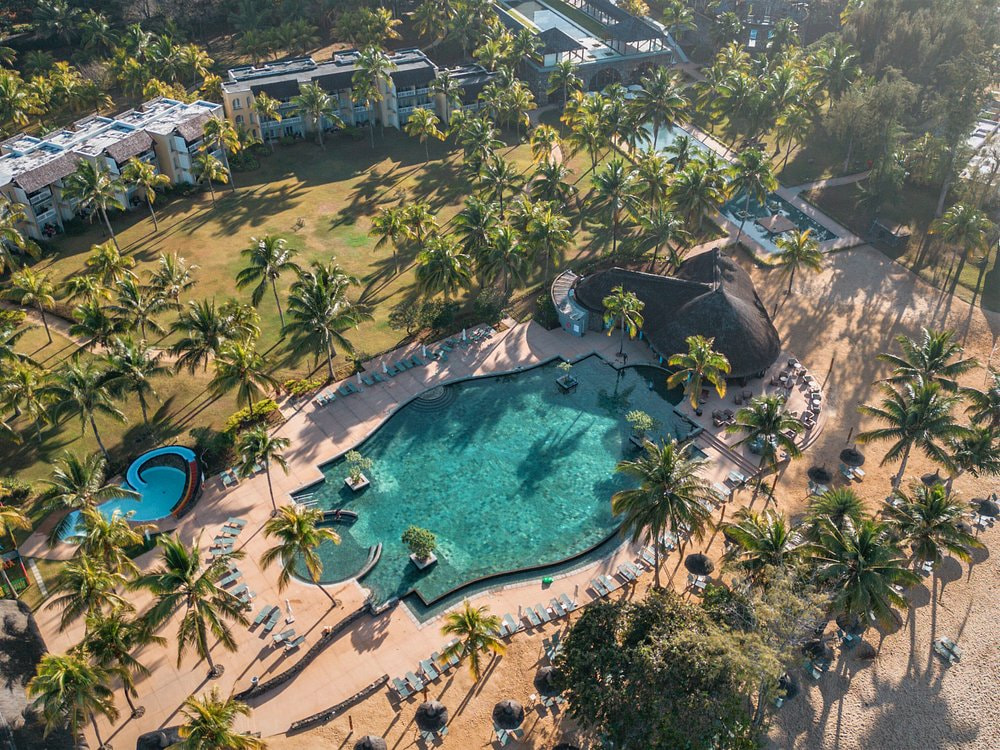 outrigger mauritius beach resort