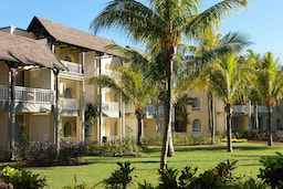 outrigger mauritius beach resort