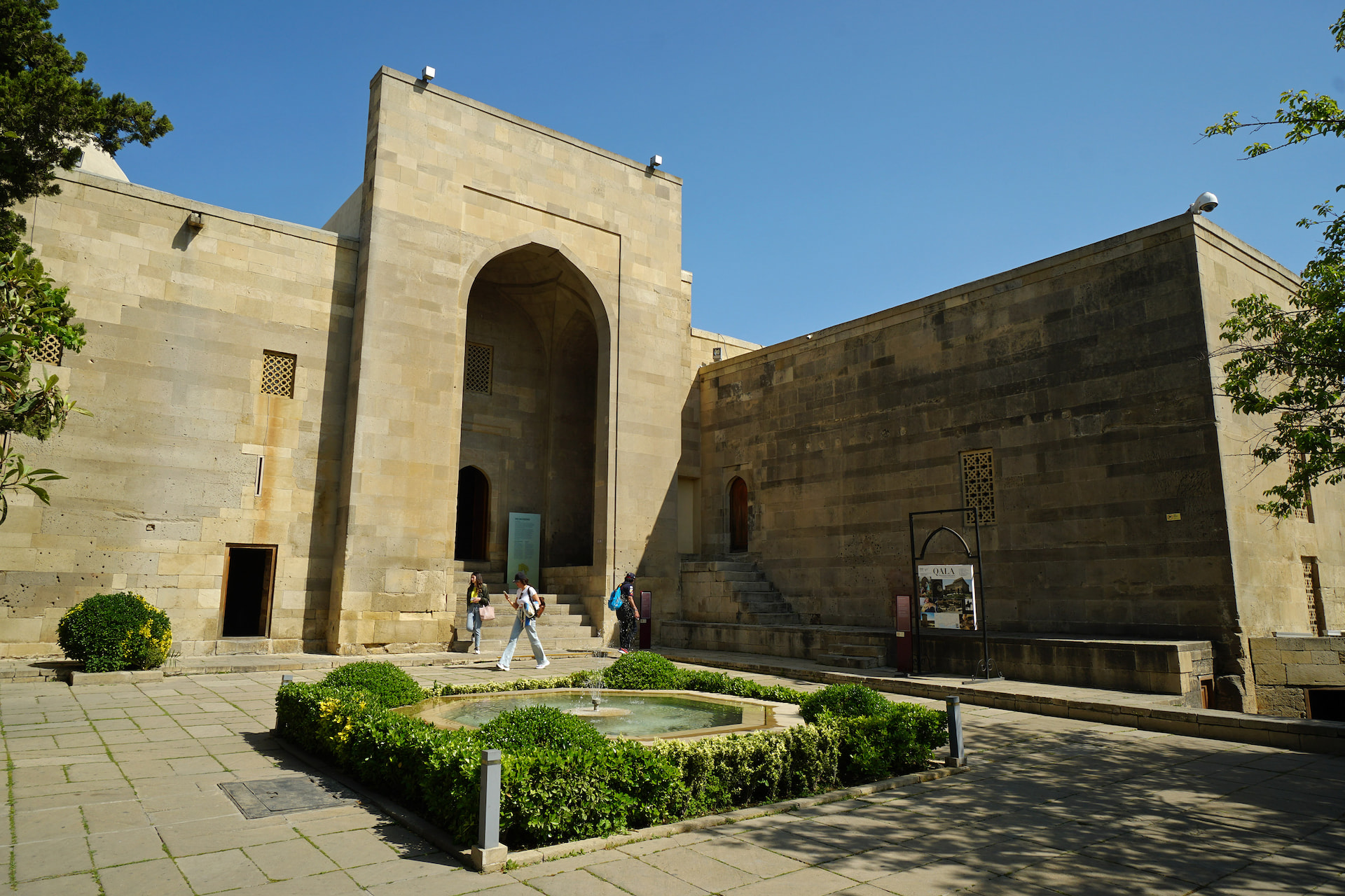 Shirvanshah Palace  