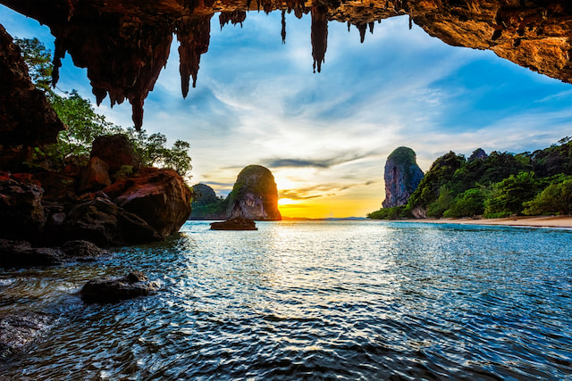 phra nang cave beach