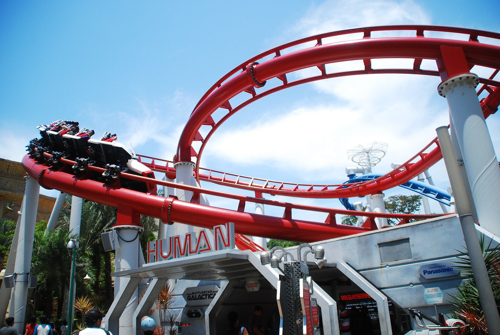 Battlestar Galactica Human & CYLON 1