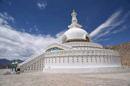Shanti Stupa 2