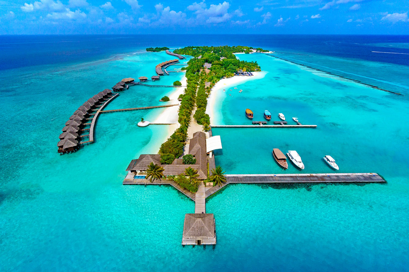 Sheraton Maldives Full Moon Resort & Spa Exterior View