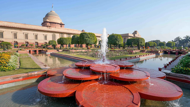 srinagar city mughal gardens
