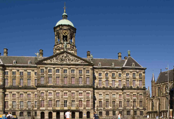 visit dam square