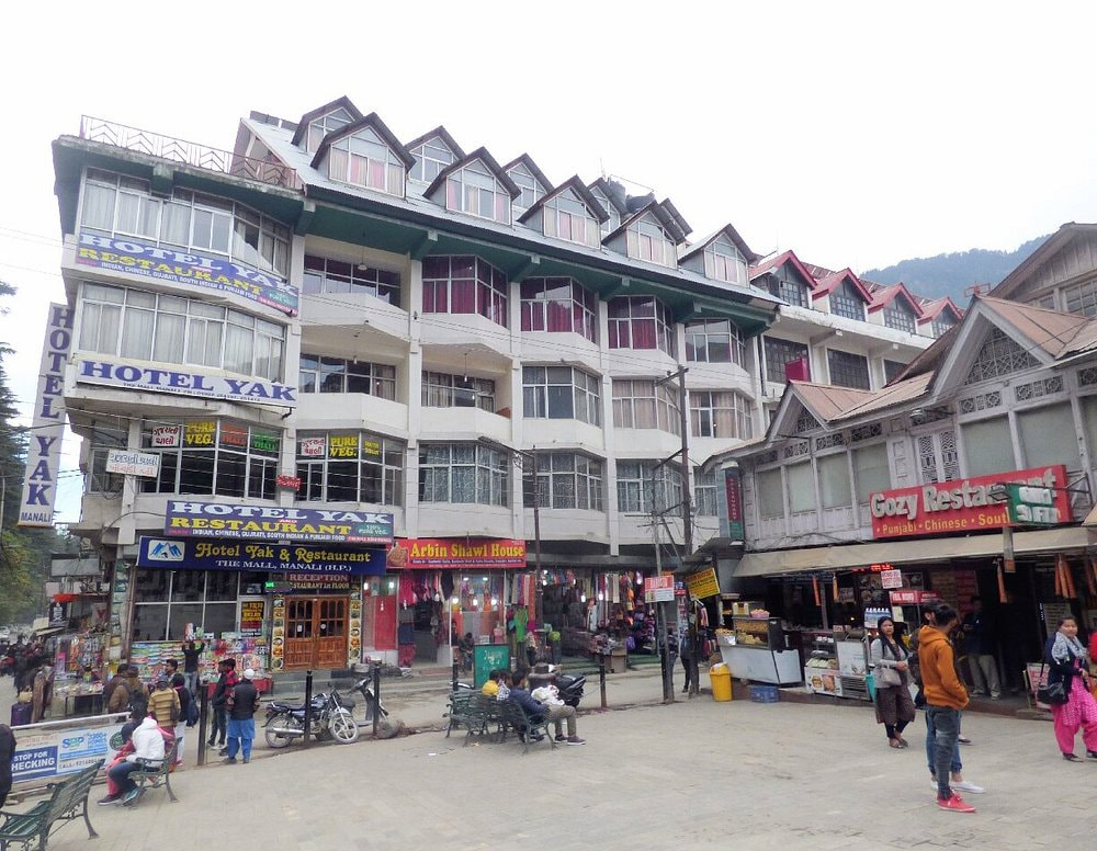 Visit Manali Main Street - Mall Road
