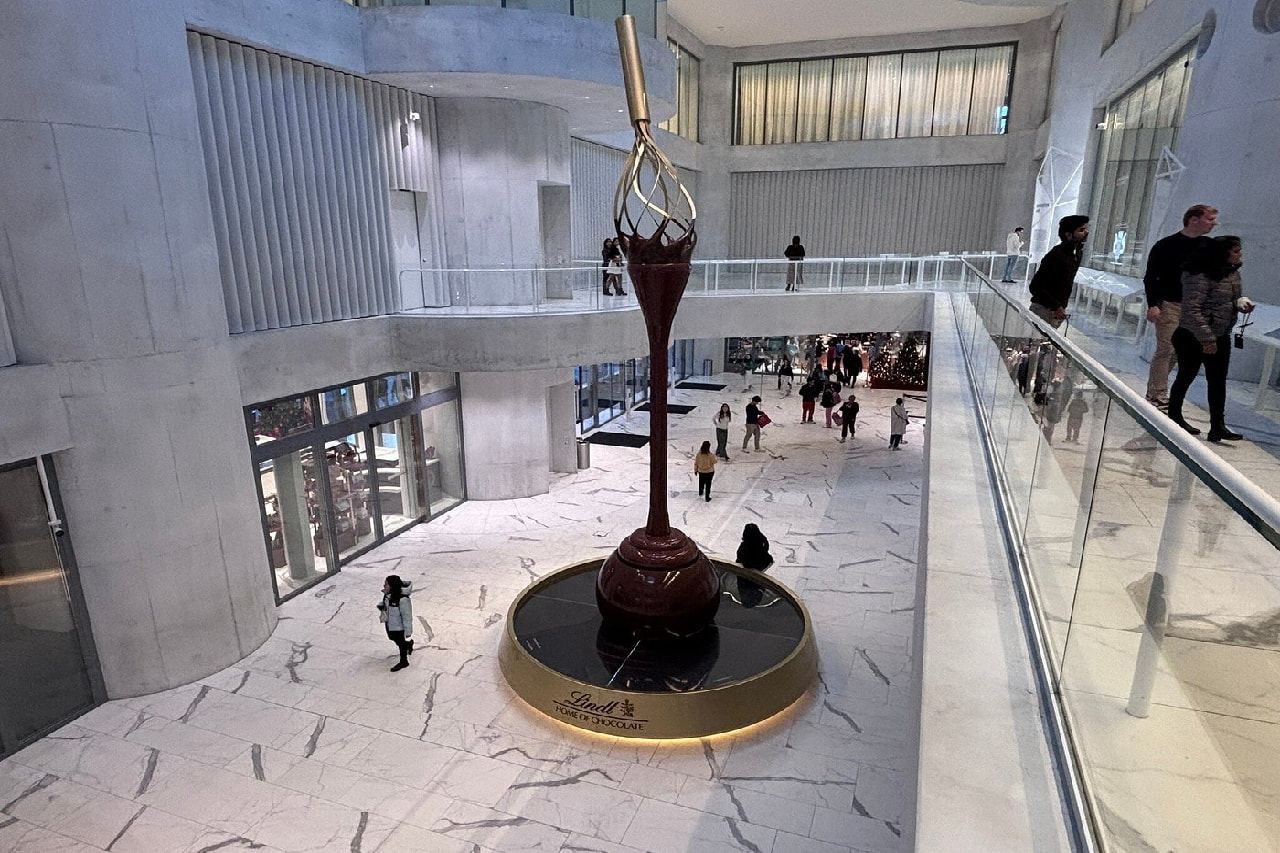 Lindt Home of Chocolate (Inside)-1