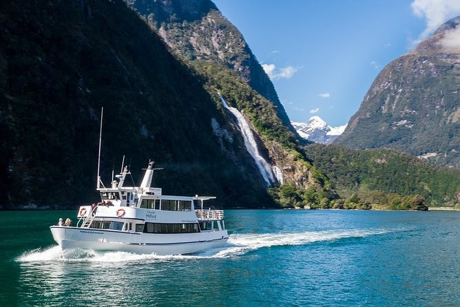 Milford Sound Cruise