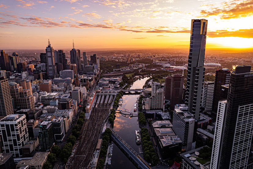 Try Melbourne sunset kayak tour
