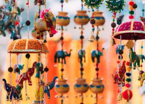 Exploring the Flea Markets of Goa &#8211; Shopping and Bargaining Tips!