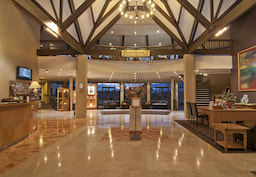 Copthorne Hotel and Resort Queenstown Lakefront Lobby