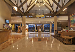 Copthorne Hotel and Resort Queenstown Lakefront - Lobby Area