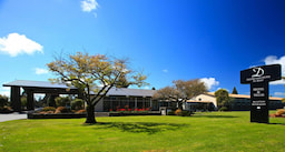 Distinction Te Anau Hotel & Villas - Exterior View