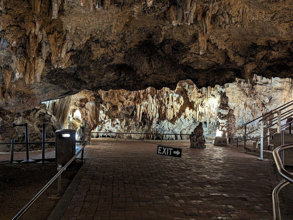 Luray Caverns`
