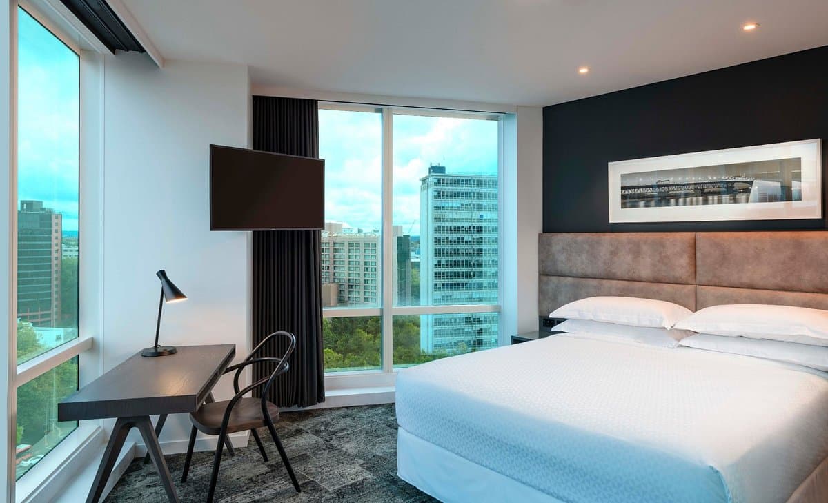 Four Points by Sheraton Auckland - Guest Room