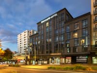 Grand Mercure Auckland Exterior View