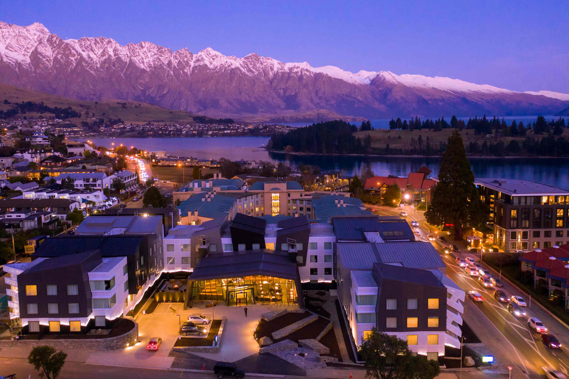 Holiday Inn Express & Suites Queenstown, an IHG Exterior View