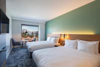 Holiday Inn Express & Suites Queenstown, an IHG Room